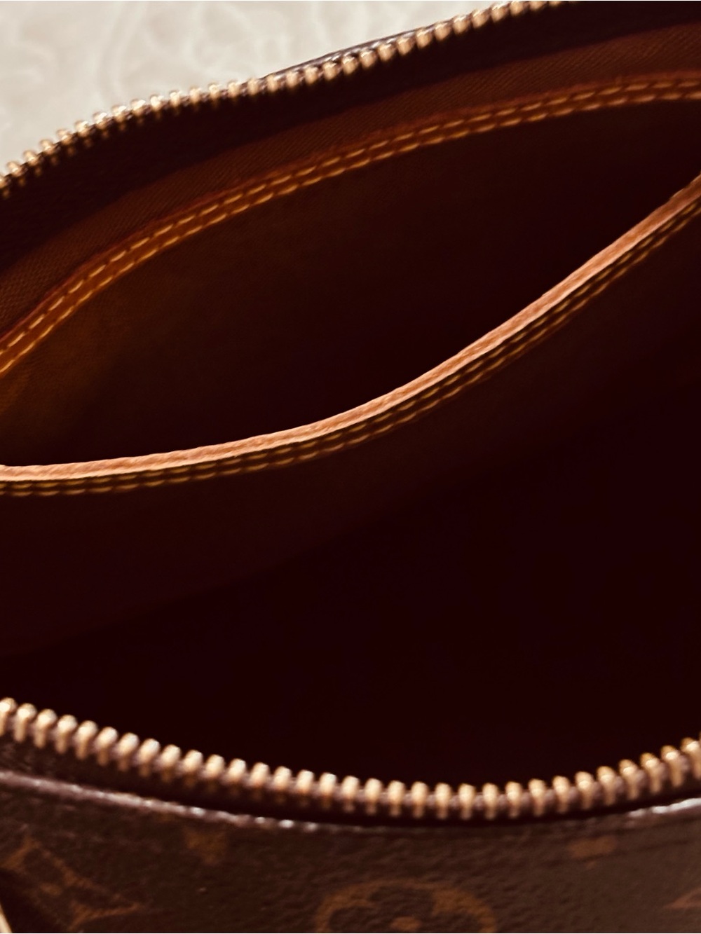 Louis Vuitton Monogram Speedy 30 in Brown and Tan - Picture 8 of 11
